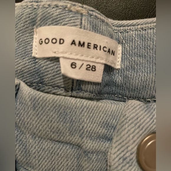 NWT Good American Good Legs Crop Skinny Distressed Raw Hem Light Blue Size 6 - Picture 9 of 14
